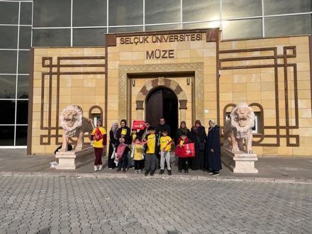 Lösemiyi yenen minik kahramanlar, Eğitim Fakültesinde bilimsel yolculuğa çıktı